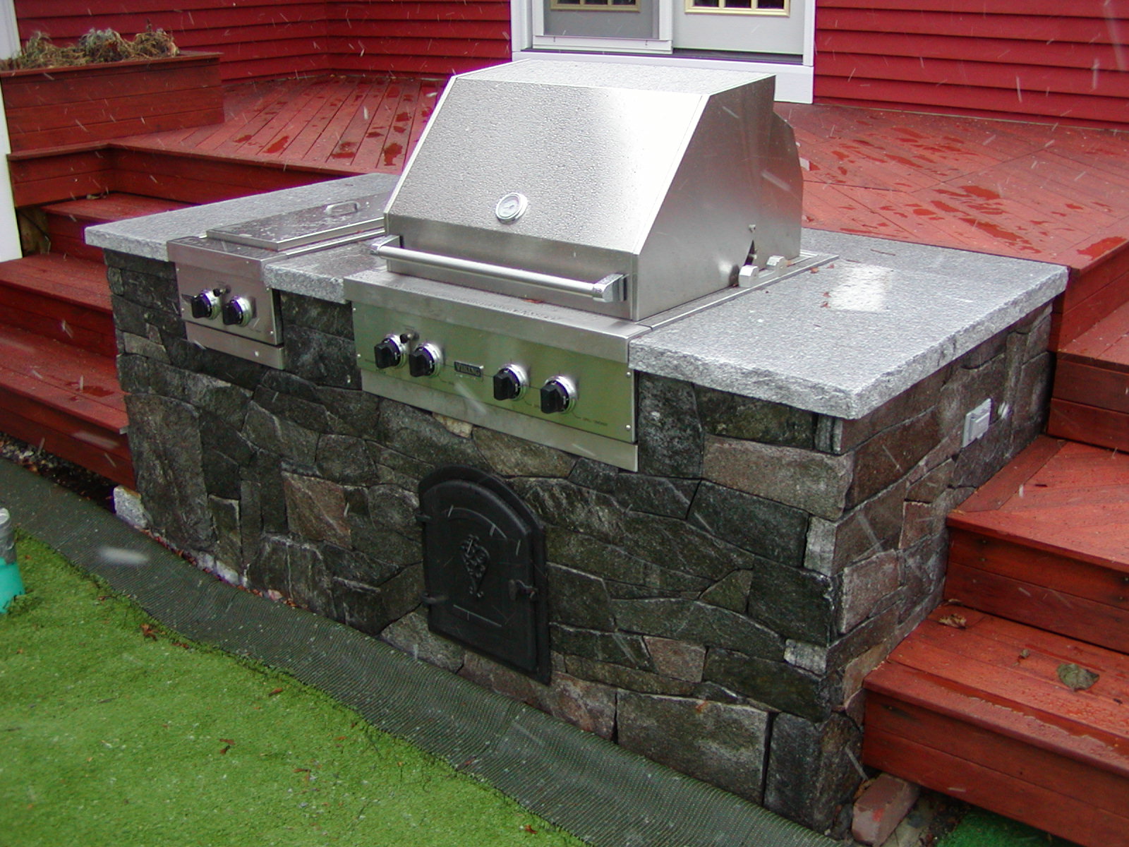 Custom Outdoor Kitchen